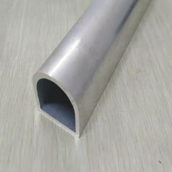 Aluminum profiled pipe 3105